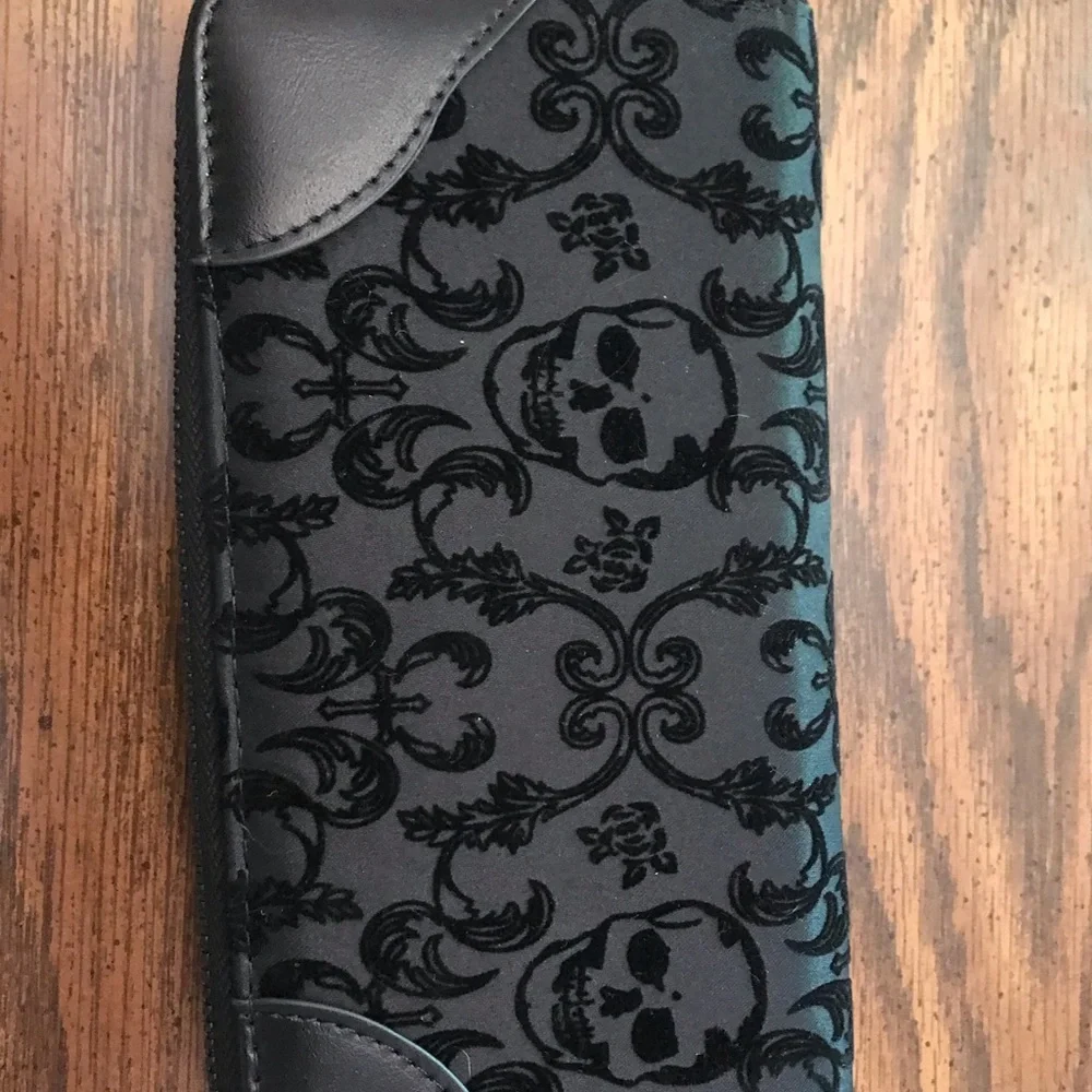 Wallet - Picture 3 of 5